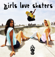 T-Shirt Girls Love Skaters